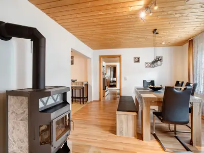 Photo, INSIDE, OUTSIDE