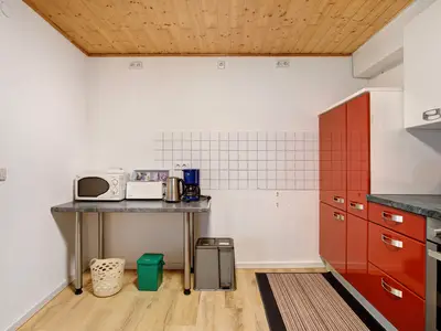 KITCHEN, INSIDE