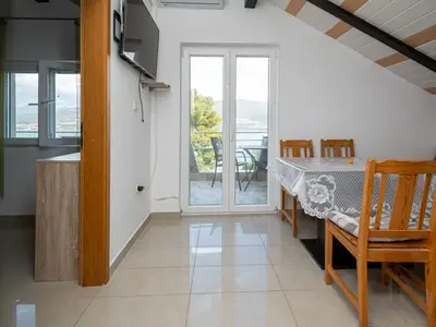 Ferienwohnung für 5 Personen in Gornji Karin 9/10