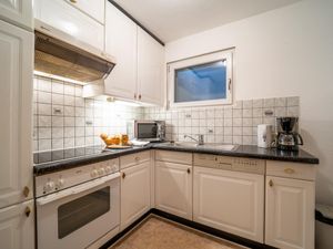 23896436-Ferienwohnung-6-Gortipohl-300x225-2