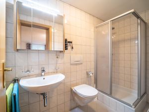 23896436-Ferienwohnung-6-Gortipohl-300x225-4