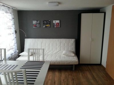 Das Sofa bei einer Belegung mit 2 Personen