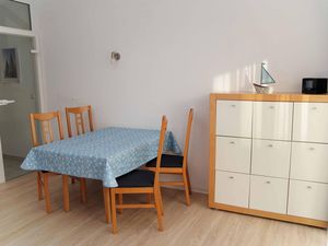 23964871-Ferienwohnung-4-Graal-Müritz (Ostseeheilbad)-300x225-1