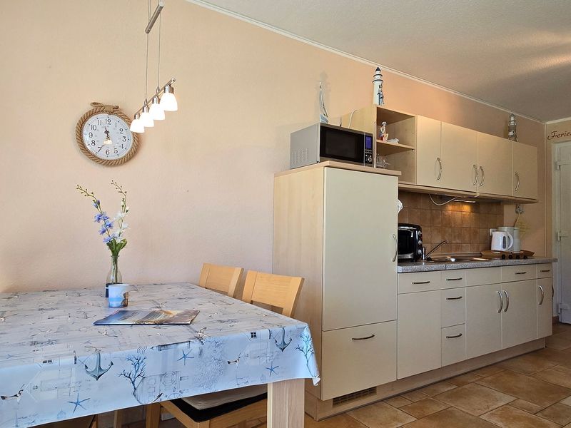 23964898-Ferienwohnung-4-Graal-Müritz (Ostseeheilbad)-800x600-2