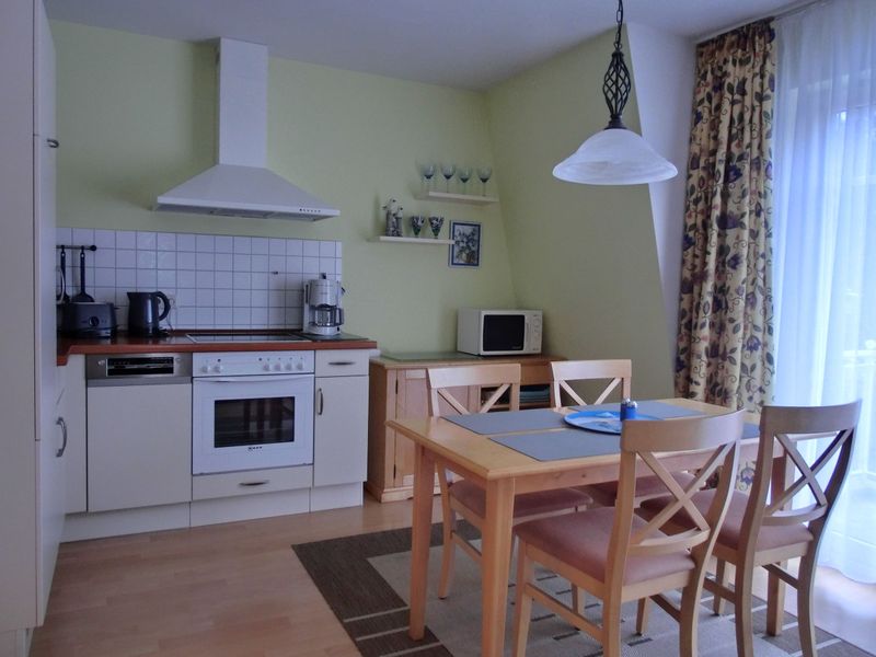 23964921-Ferienwohnung-4-Graal-Müritz (Ostseeheilbad)-800x600-2