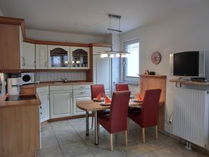 23965028-Ferienwohnung-3-Graal-Müritz (Ostseeheilbad)-300x225-2