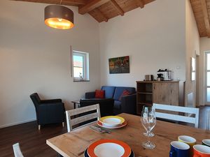 22367023-Ferienwohnung-4-Grabenstätt-300x225-0