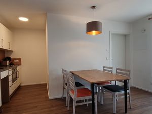 22356563-Ferienwohnung-3-Grabenstätt-300x225-5