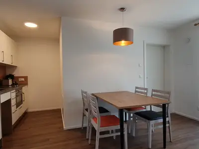 Küche und Eßplatz Ferienwohnung Hochgern