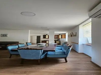 DiningRoom