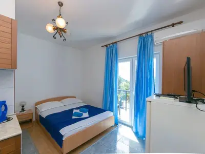 Ferienwohnung für 2 Personen in Gradac 9/10