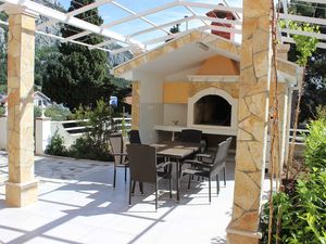 Ferienwohnung für 5 Personen (32 m&sup2;) in Gradac (Split-Dalmatien)