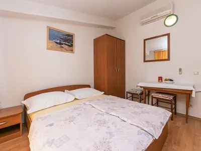 Ferienwohnung für 2 Personen in Gradac 8/10