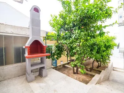 Ferienwohnung für 3 Personen in Gradac 2/9