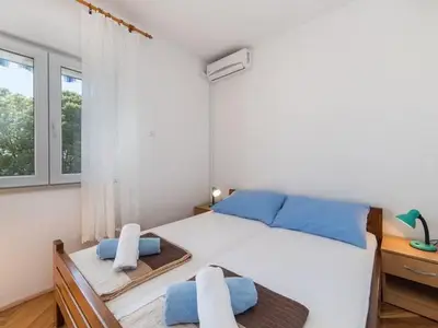 Ferienwohnung für 3 Personen in Gradac 5/9
