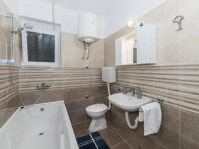 Ferienwohnung für 3 Personen in Gradac 6/9