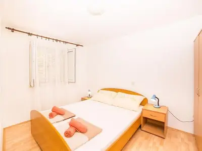 Ferienwohnung für 4 Personen in Gradac 4/7