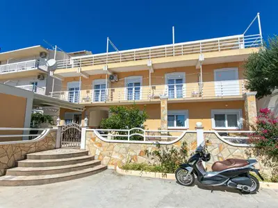 Ferienwohnung für 2 Personen in Gradac (Split-Dalmatien) 1/10