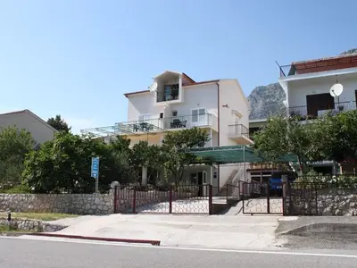 Ferienwohnung für 5 Personen in Gradac (Split-Dalmatien) 1/10
