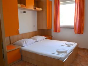 Ferienwohnung für 6 Personen (33 m²) in Gradac (Split-Dalmatien)