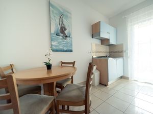 Ferienwohnung für 3 Personen (27 m&sup2;) in Gradac (Split-Dalmatien)