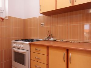 18510387-Ferienwohnung-4-Gradac (Split-Dalmatien)-300x225-4