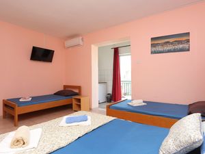 19059934-Ferienwohnung-4-Gradac (Split-Dalmatien)-300x225-4