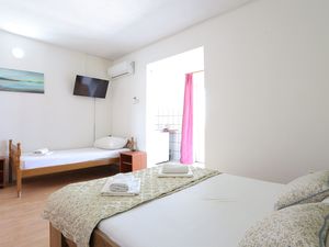 19059932-Ferienwohnung-4-Gradac (Split-Dalmatien)-300x225-4