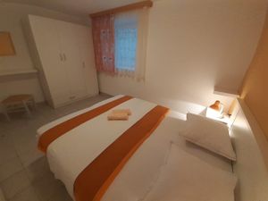 19096458-Ferienwohnung-4-Gradac (Split-Dalmatien)-300x225-5