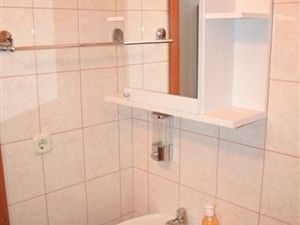 19096495-Ferienwohnung-3-Gradac (Split-Dalmatien)-300x225-5