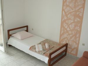 19096490-Ferienwohnung-4-Gradac (Split-Dalmatien)-300x225-3