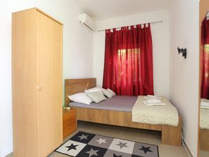 Ferienwohnung für 2 Personen (10 m²) in Gradac (Split-Dalmatien)