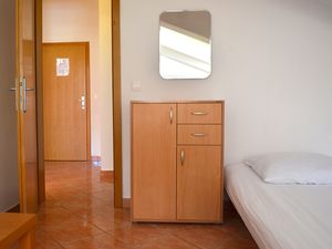 23931769-Ferienwohnung-4-Gradac (Split-Dalmatien)-300x225-4