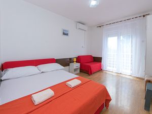 Ferienwohnung für 3 Personen (26 m²) in Gradac (Split-Dalmatien)