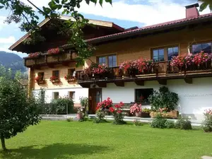 Ferienwohnung für 8 Personen (100 m²) in Haldensee