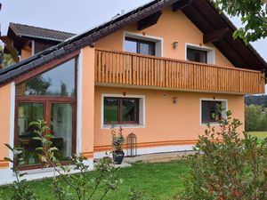 22255933-Ferienwohnung-2-Grafenau-300x225-1