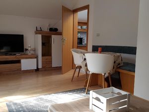 23153961-Ferienwohnung-4-Grafenwiesen-300x225-1