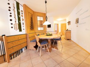 23878802-Ferienwohnung-4-Grainau-300x225-3