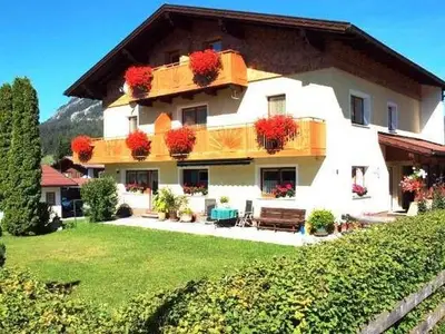 Ferienwohnung für 4 Personen (60 m²) in Haldensee 2/10