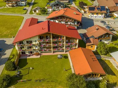 Ferienwohnung für 5 Personen (61 m²) in Haldensee 1/10