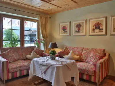 Ferienwohnung für 2 Personen (45 m²) in Grän 8/10