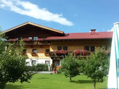 Ferienwohnung für 8 Personen (100 m²) in Haldensee 3/10