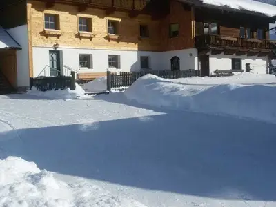 Ferienwohnung für 3 Personen (65 m²) in Haldensee 1/10