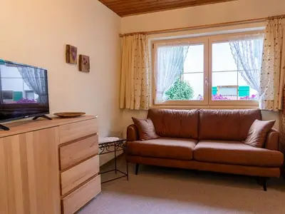 Ferienwohnung für 2 Personen (30 m²) in Haldensee 6/8