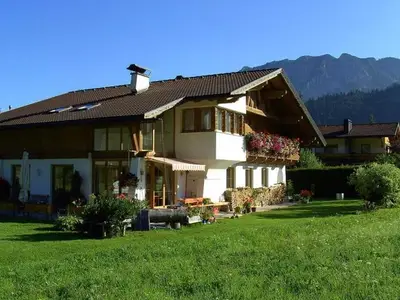 Ferienwohnung für 4 Personen (47 m²) in Haldensee 1/10