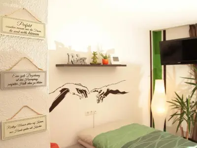 TV im Wohn-Schlafraum