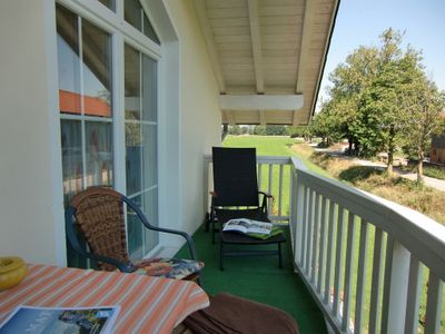 Ostbalkon mit Blick auf den Weg zum Moor