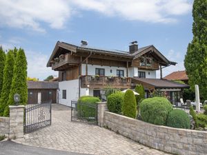 19246121-Ferienwohnung-2-Grassau-300x225-0