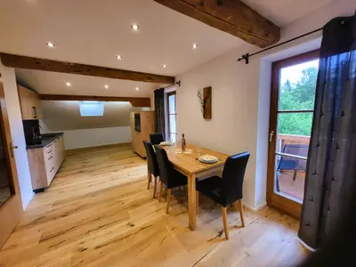 Küche mit Eßbereich