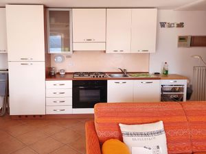 23704807-Ferienwohnung-4-Gravedona-300x225-4